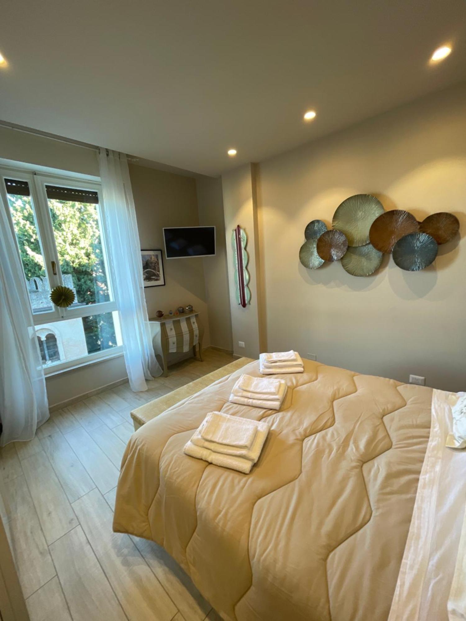 Ferienwohnung Caprice 2.0 Peschiera del Garda Exterior foto